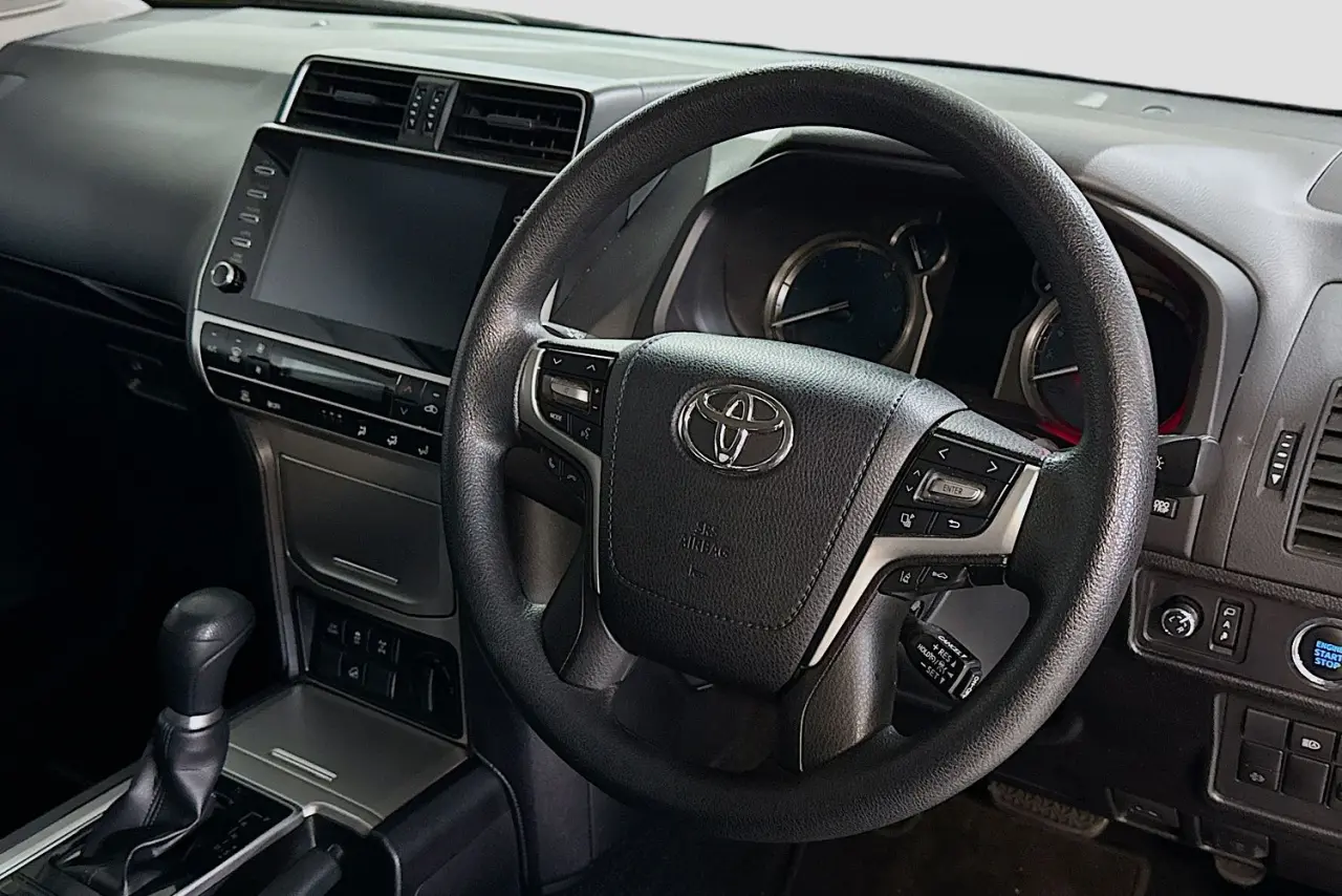 2021 Toyota Landcruiser Prado Gallery Image 14