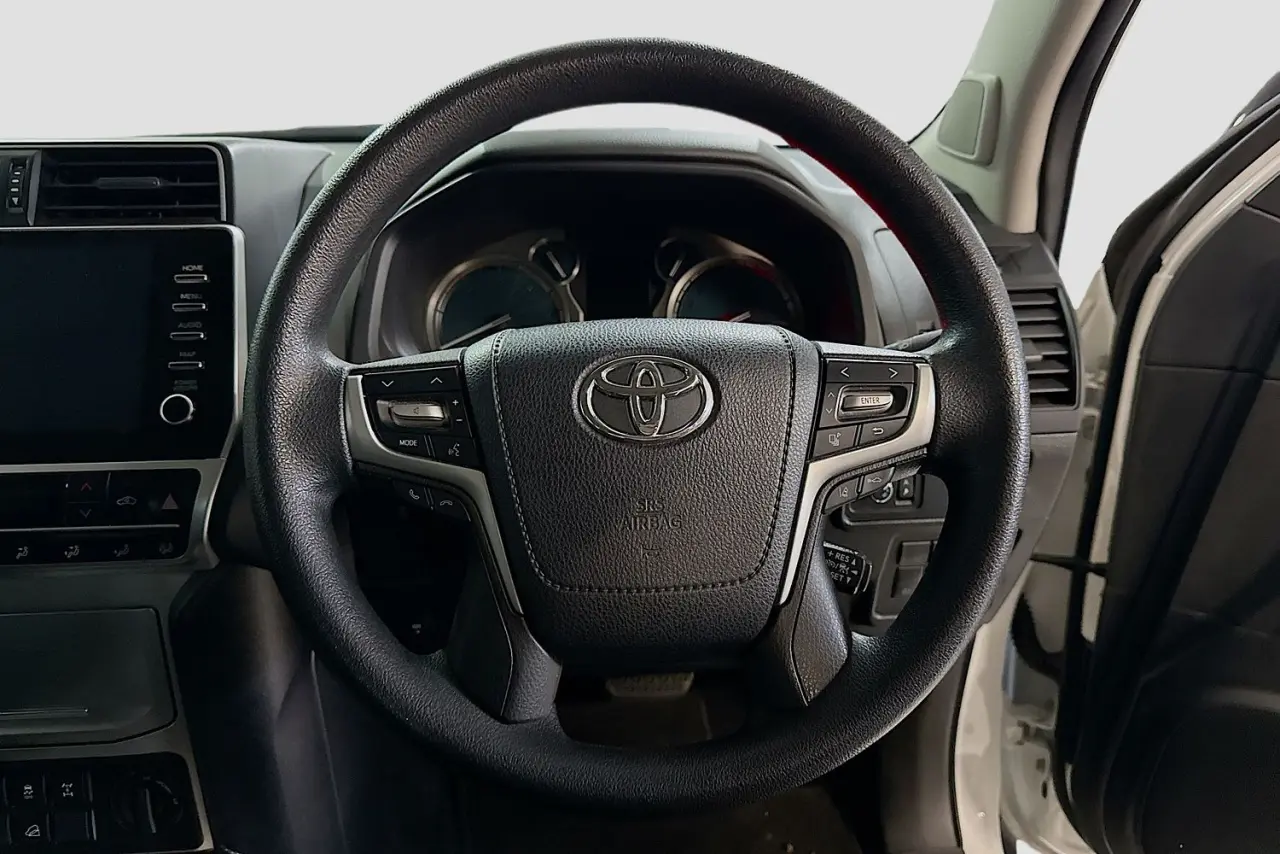 2021 Toyota Landcruiser Prado Gallery Image 21