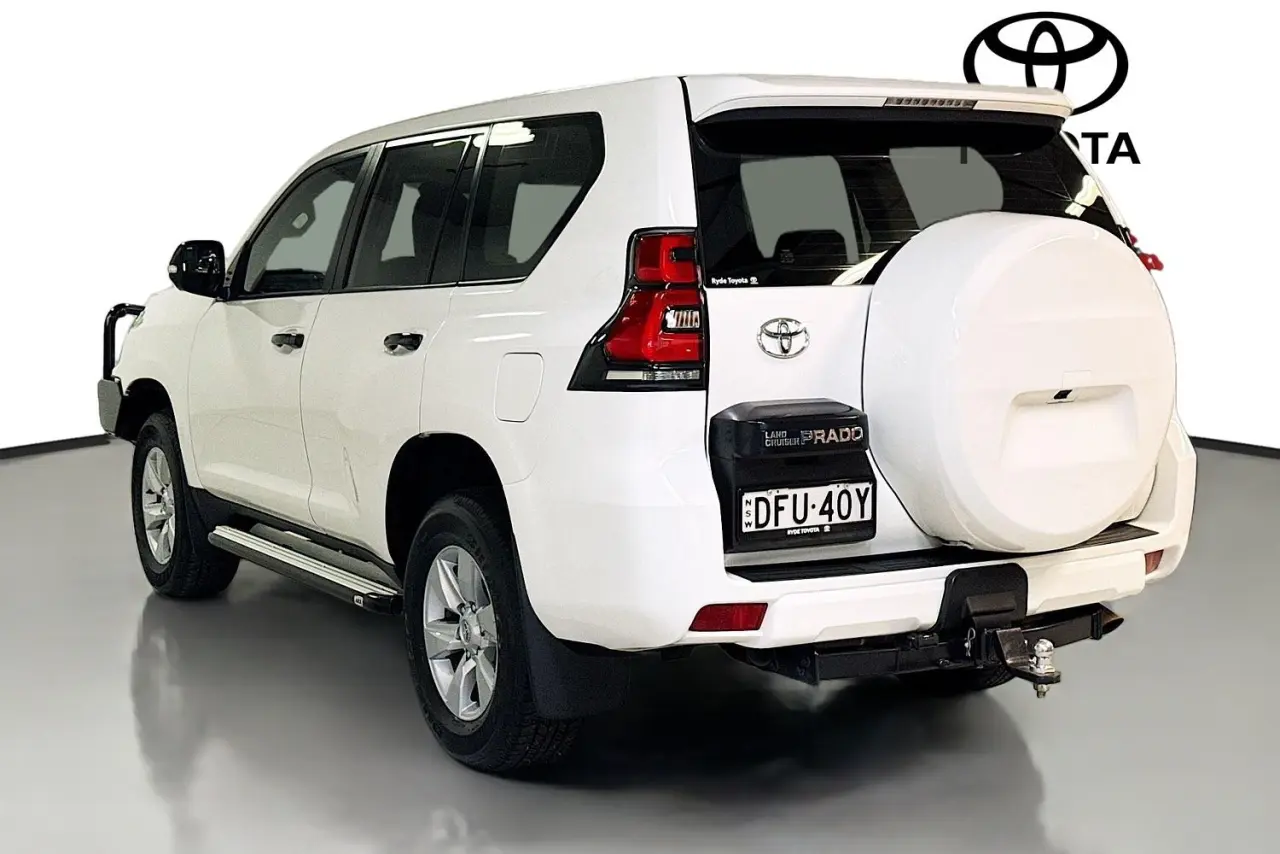 2021 Toyota Landcruiser Prado Gallery Image 6