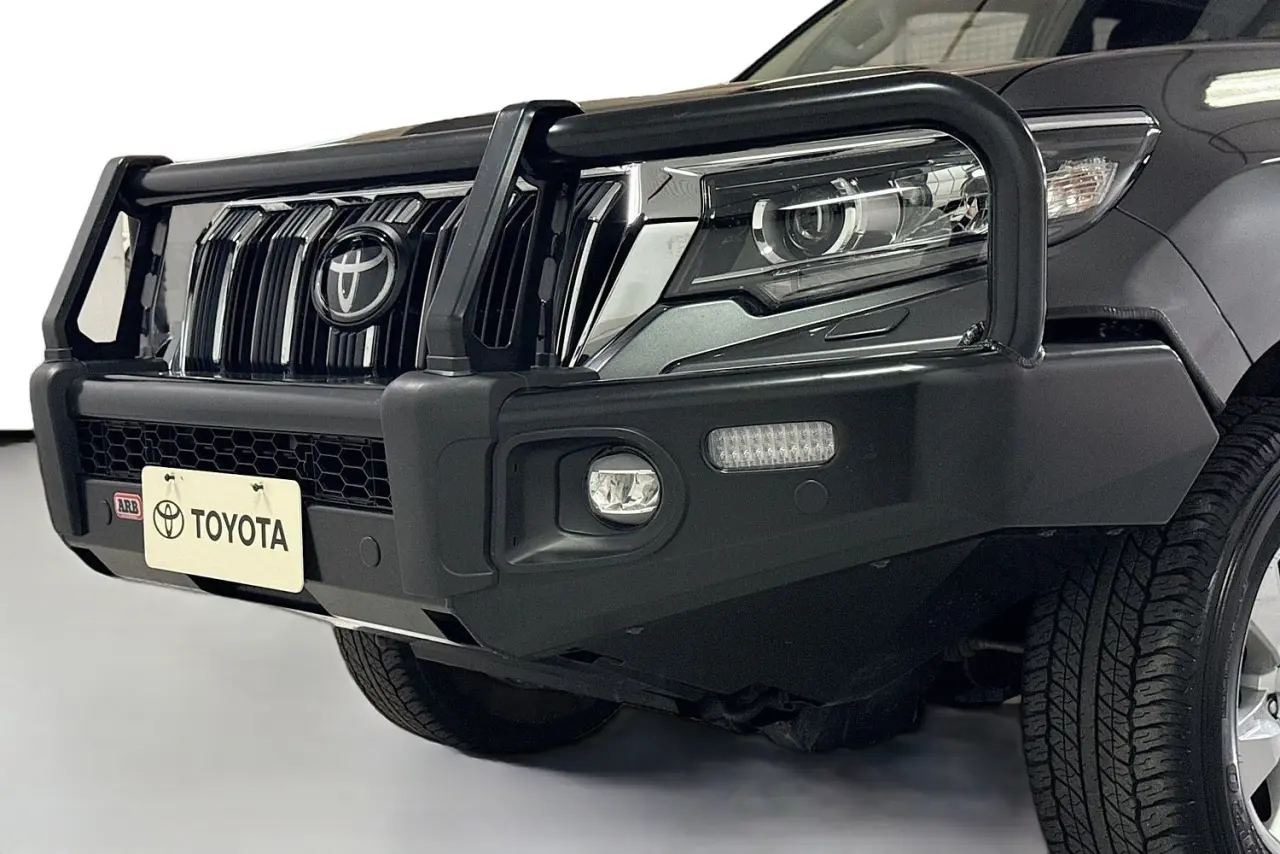 2023 Toyota Landcruiser Prado Gallery Image 32
