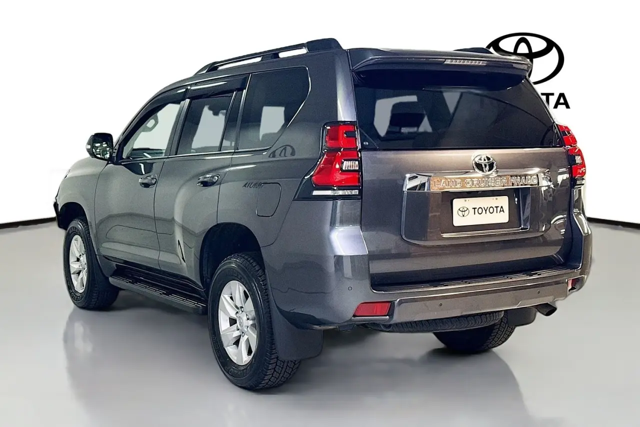 2023 Toyota Landcruiser Prado Gallery Image 6