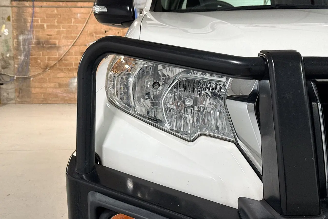 2023 Toyota Landcruiser Prado Gallery Image 3