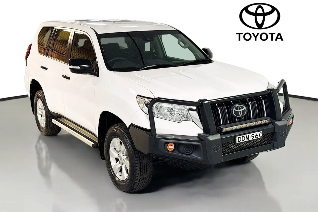 2023 Toyota Landcruiser Prado Gallery Image 30