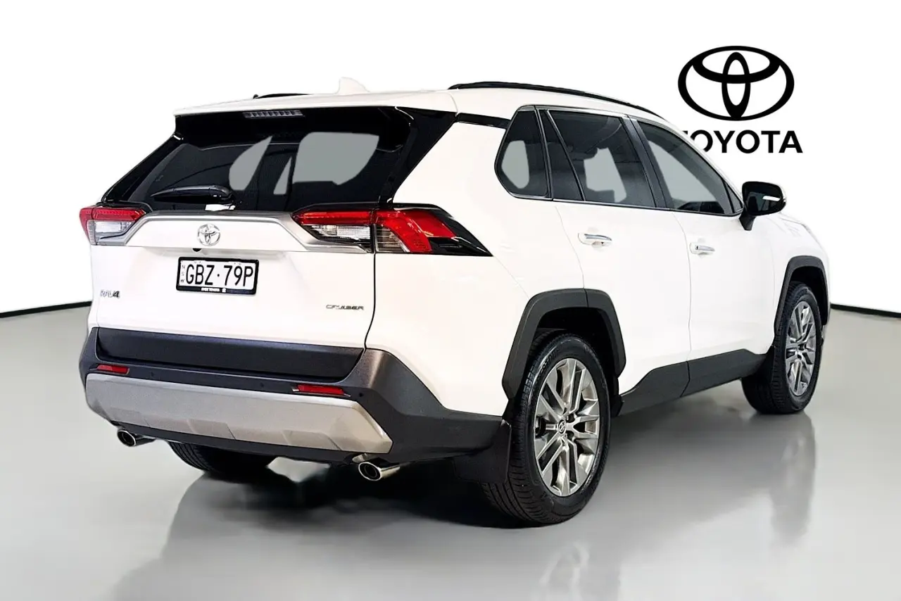 2023 Toyota RAV4 Gallery Image 10