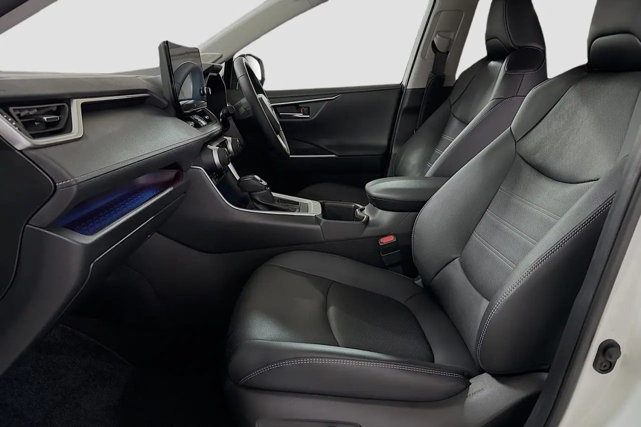 2023 Toyota RAV4 Gallery Image 25