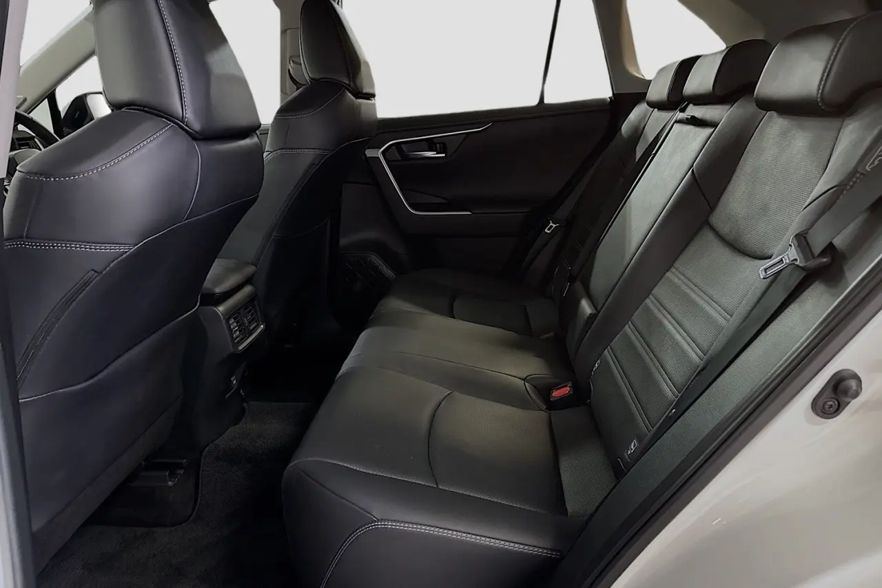 2023 Toyota RAV4 Gallery Image 26