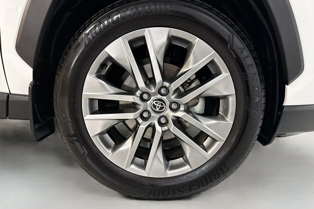 2023 Toyota RAV4 Gallery Image 28