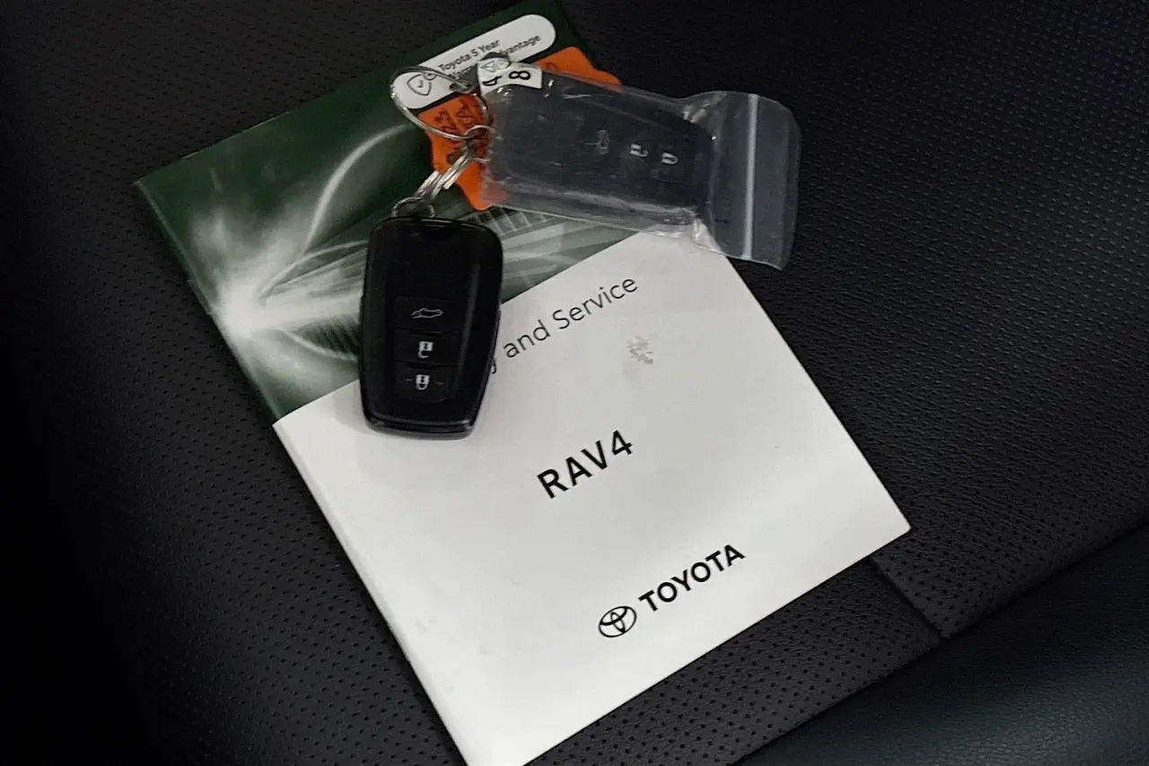 2023 Toyota RAV4 Gallery Image 30