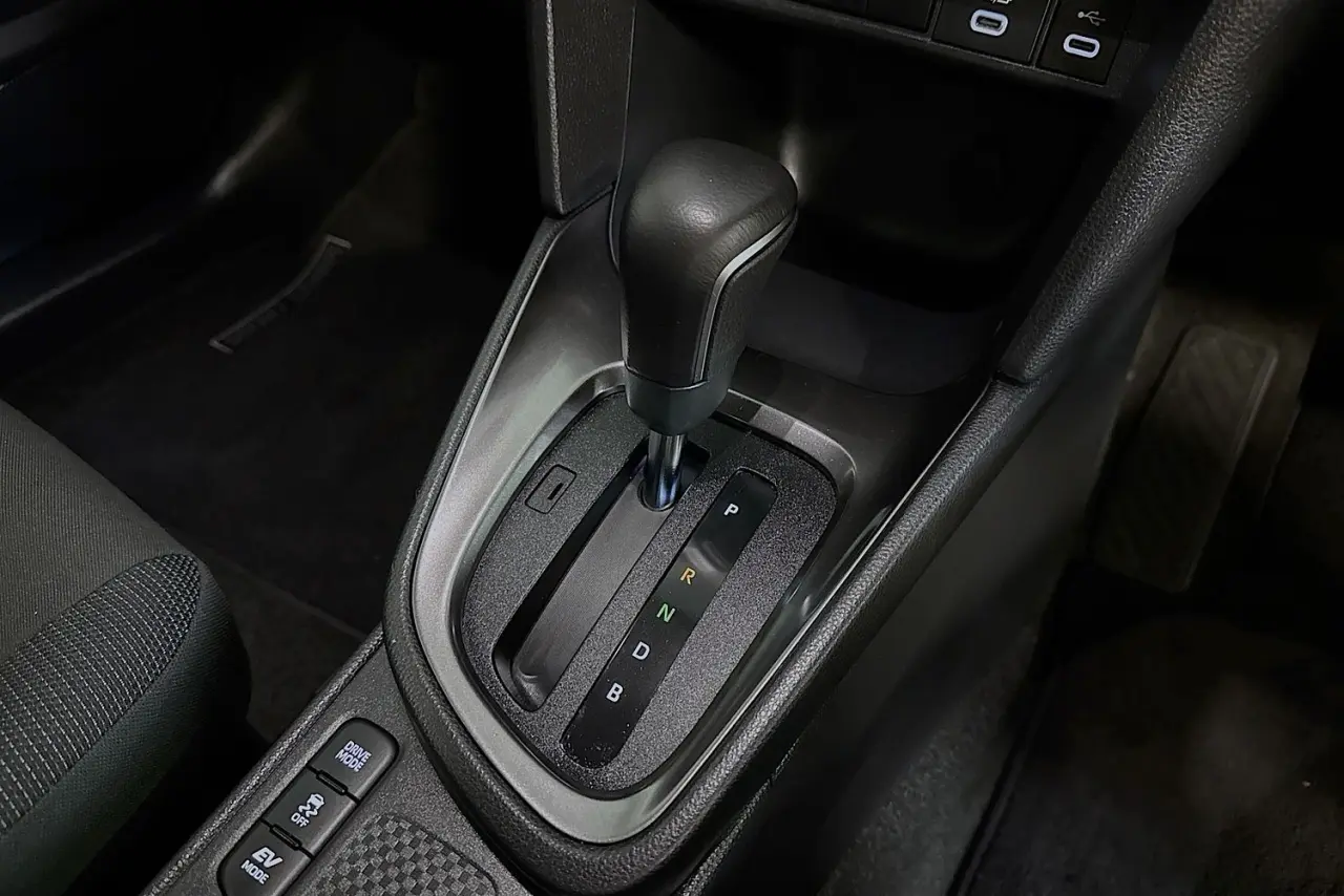 2025 Toyota Yaris Cross Gallery Image 18