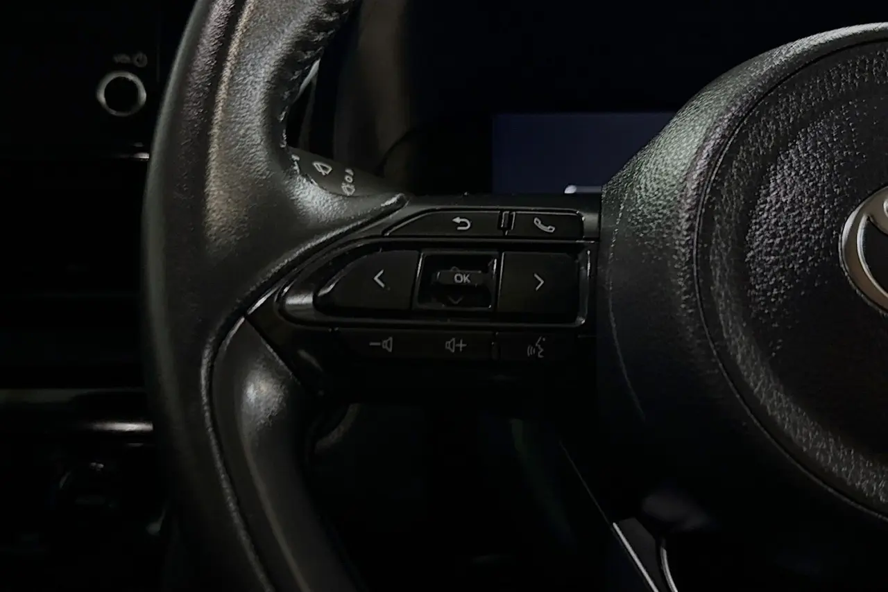 2025 Toyota Yaris Cross Gallery Image 19