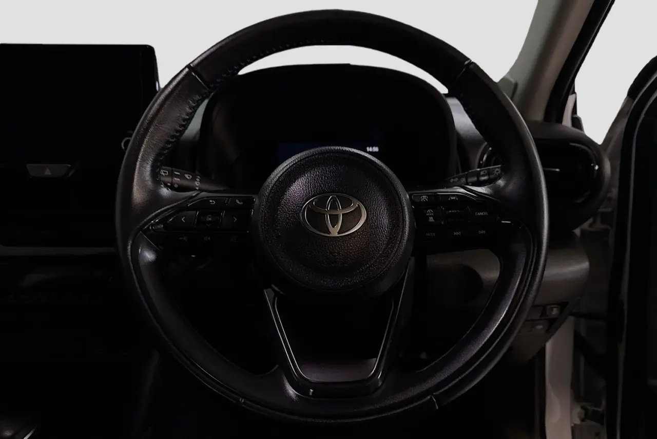 2025 Toyota Yaris Cross Gallery Image 22