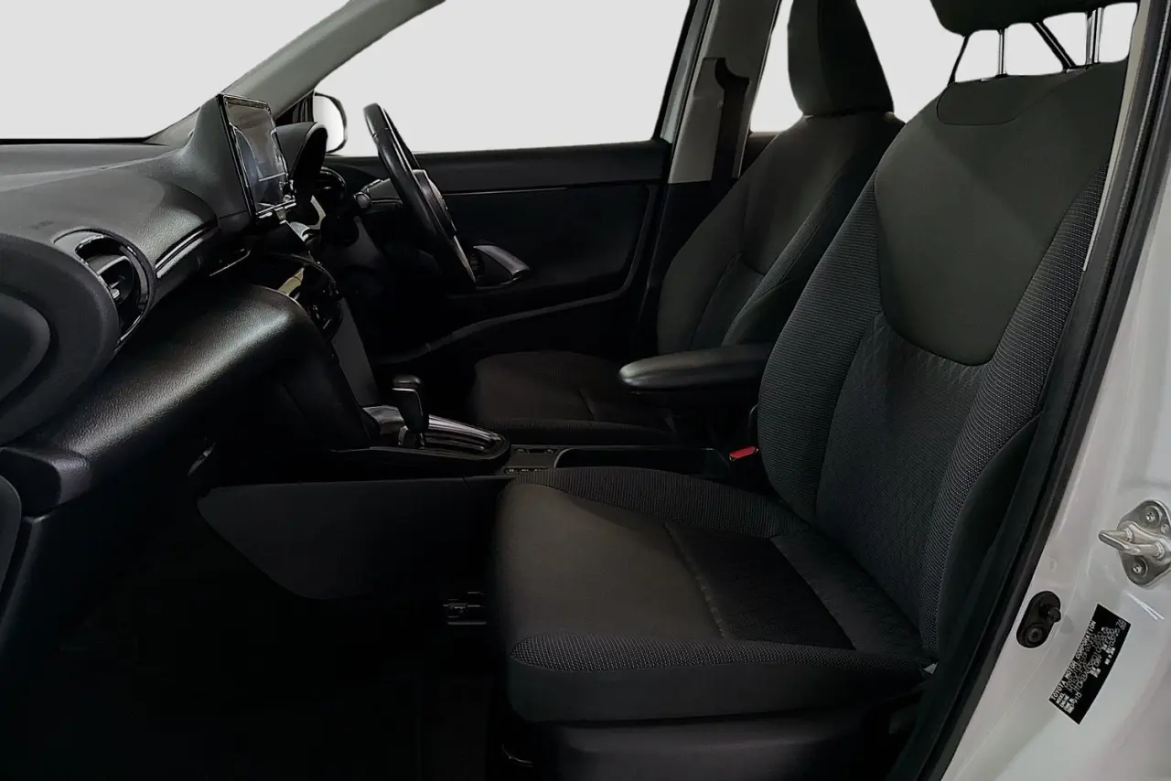 2025 Toyota Yaris Cross Gallery Image 25