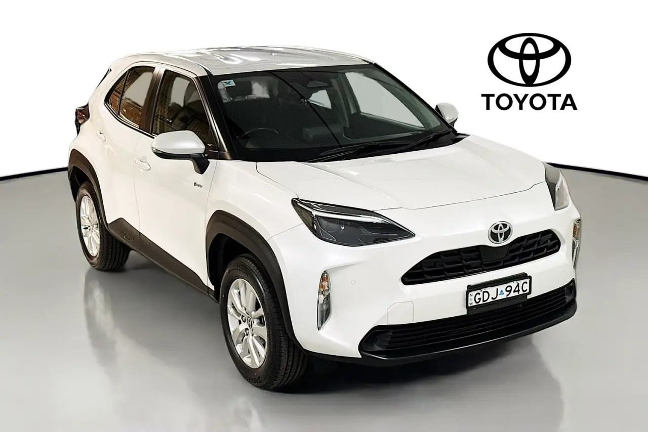 2025 Toyota Yaris Cross Gallery Image 31