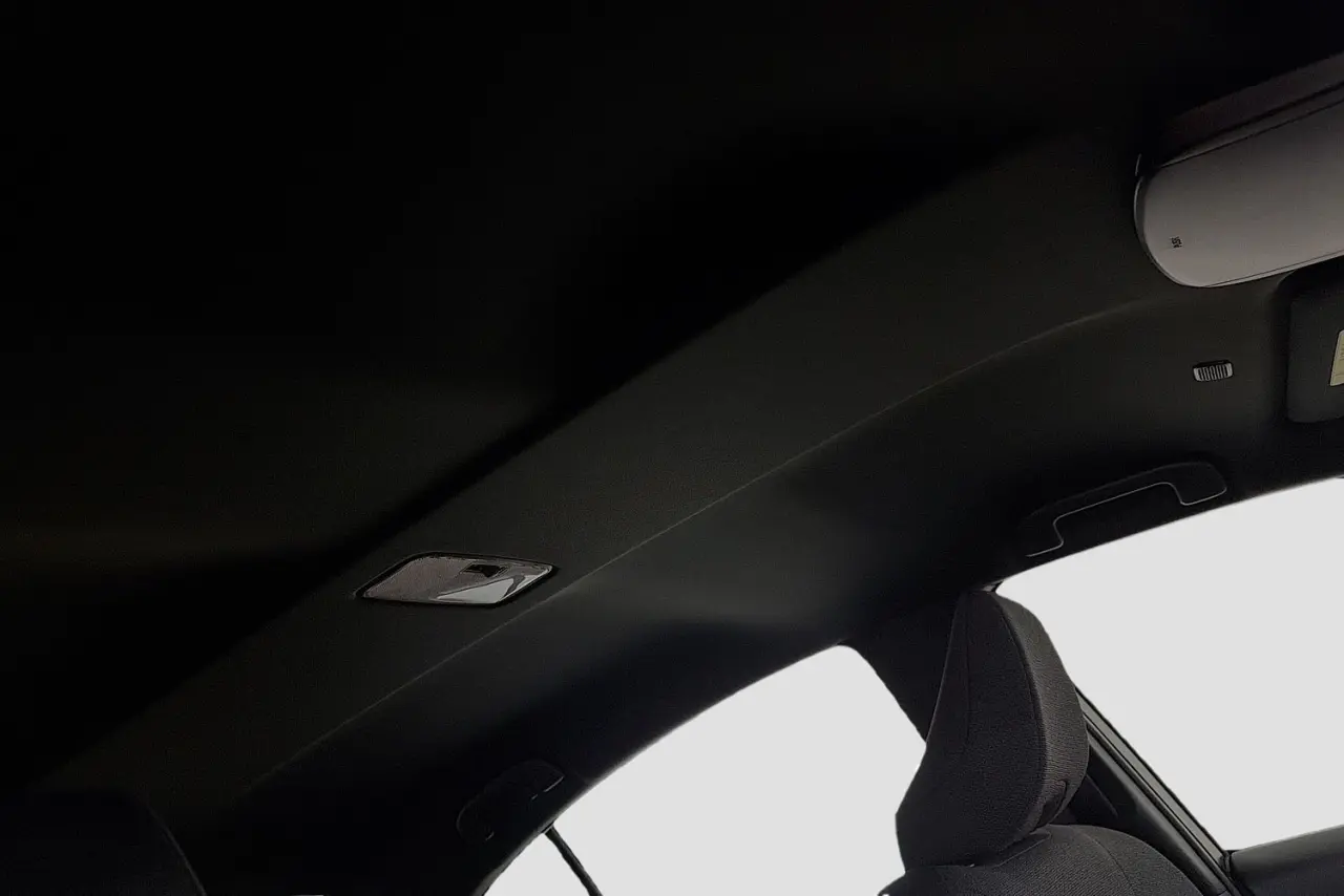 2025 Toyota Camry Gallery Image 12