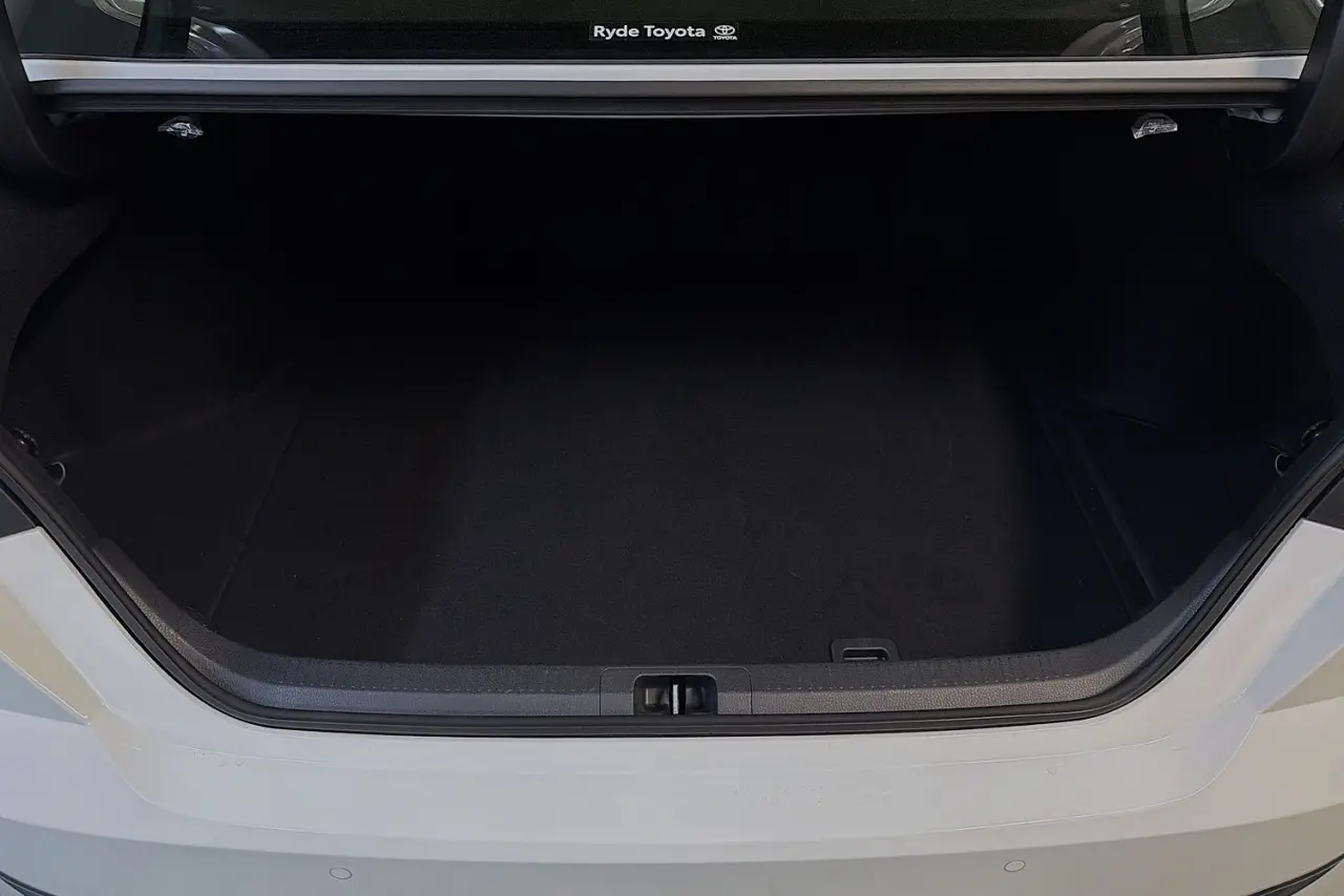 2025 Toyota Camry Gallery Image 27