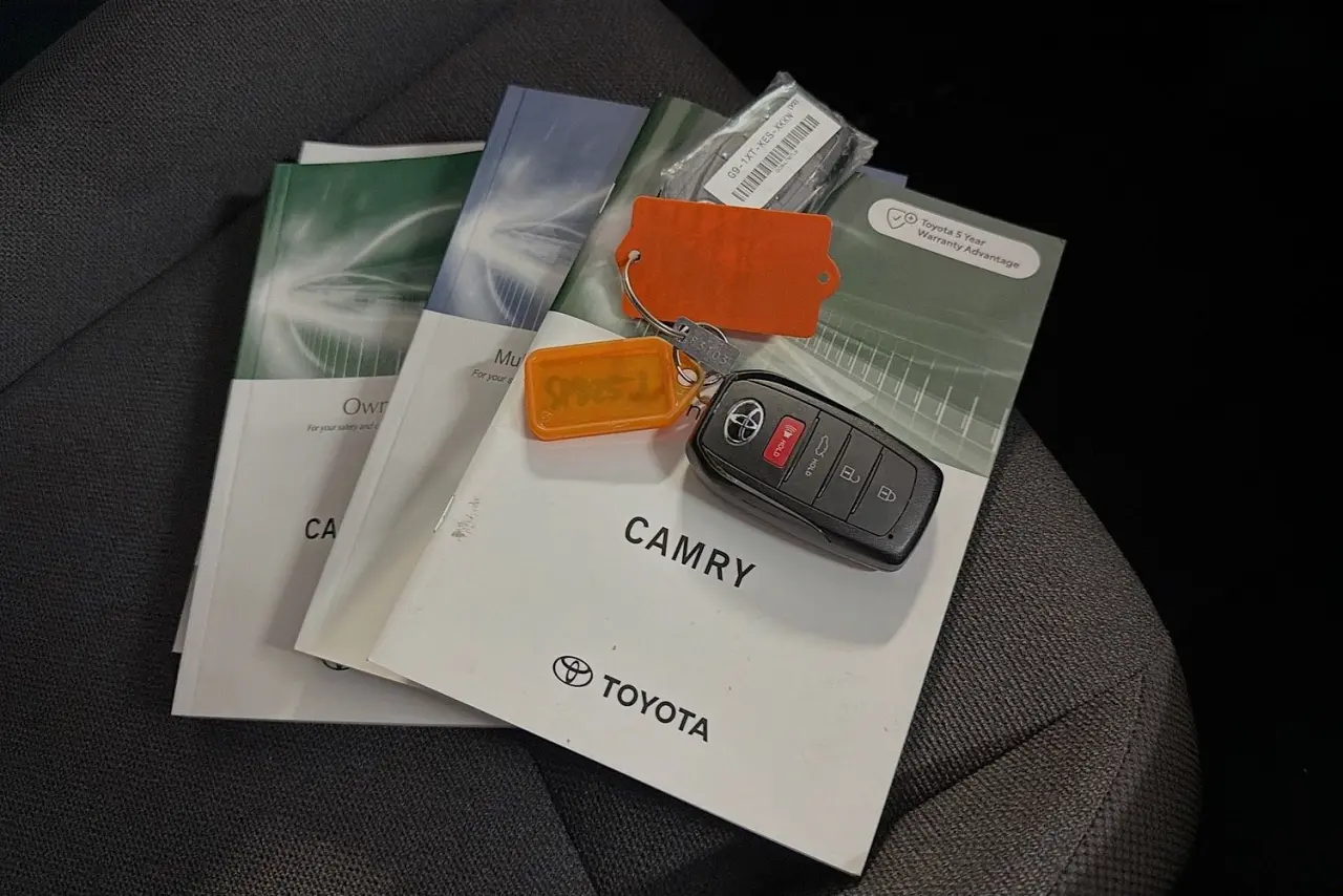 2025 Toyota Camry Gallery Image 30