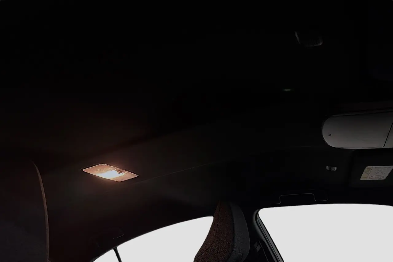 2025 Toyota Camry Gallery Image 12