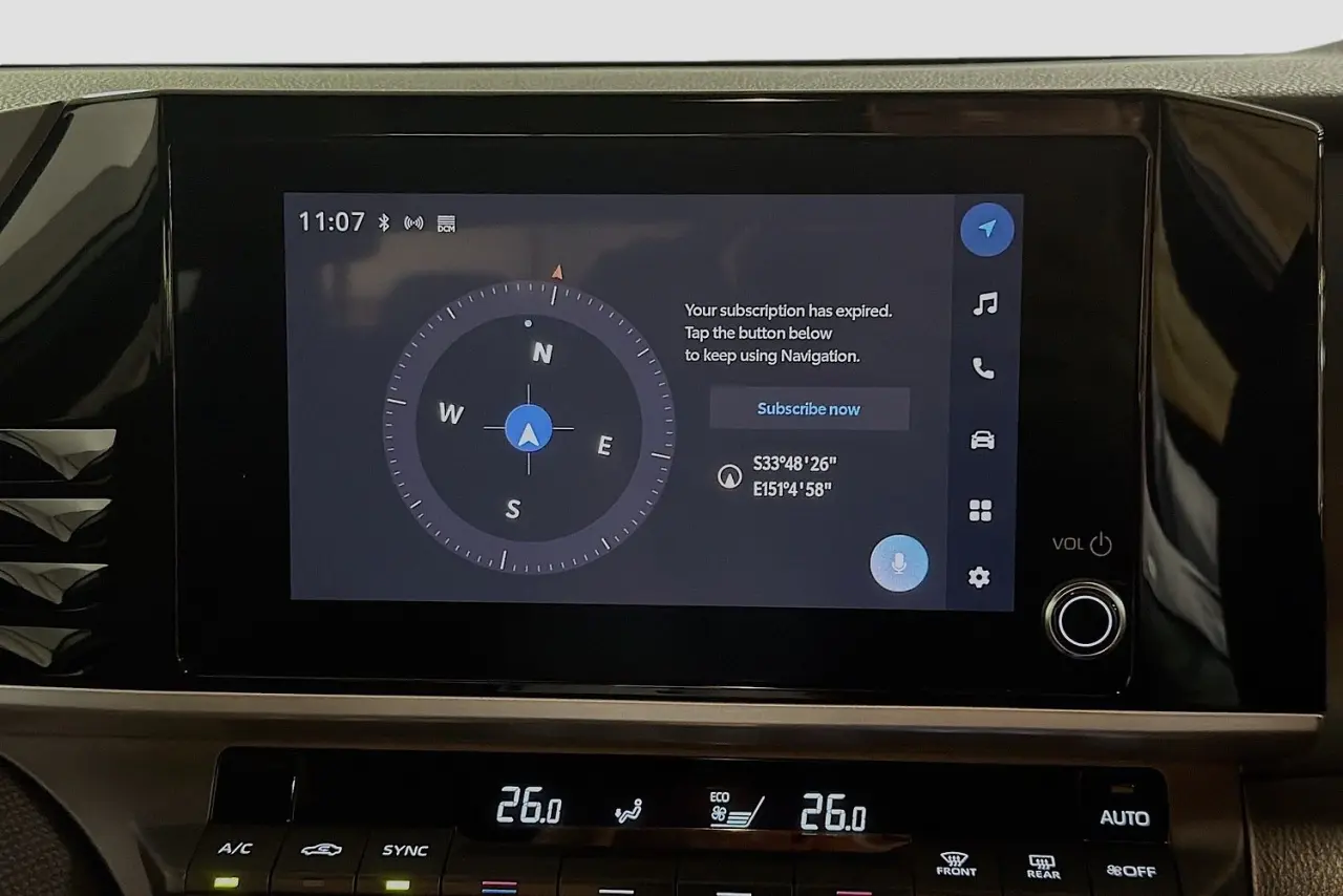 2025 Toyota Camry Gallery Image 17