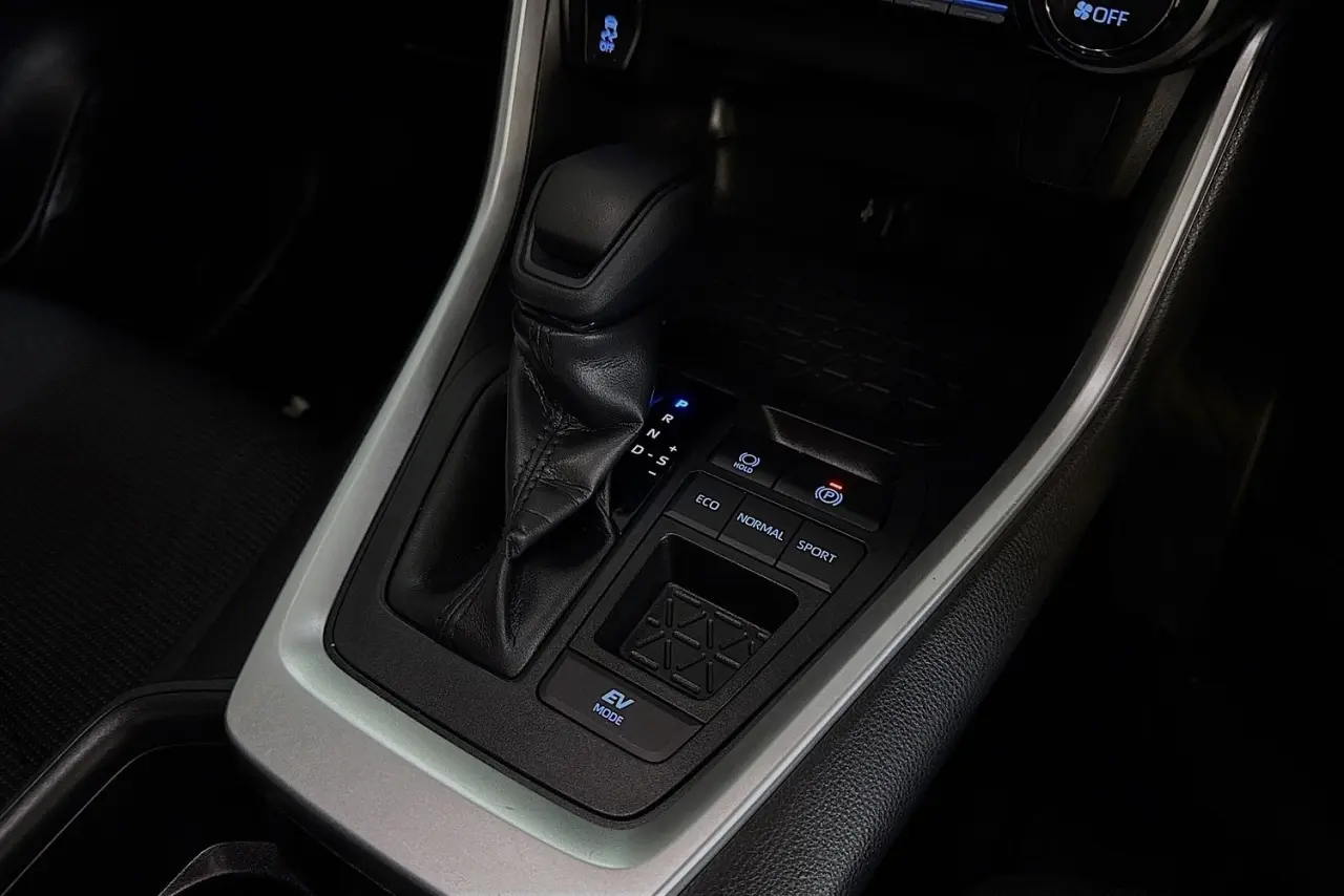 2022 Toyota RAV4 Gallery Image 18
