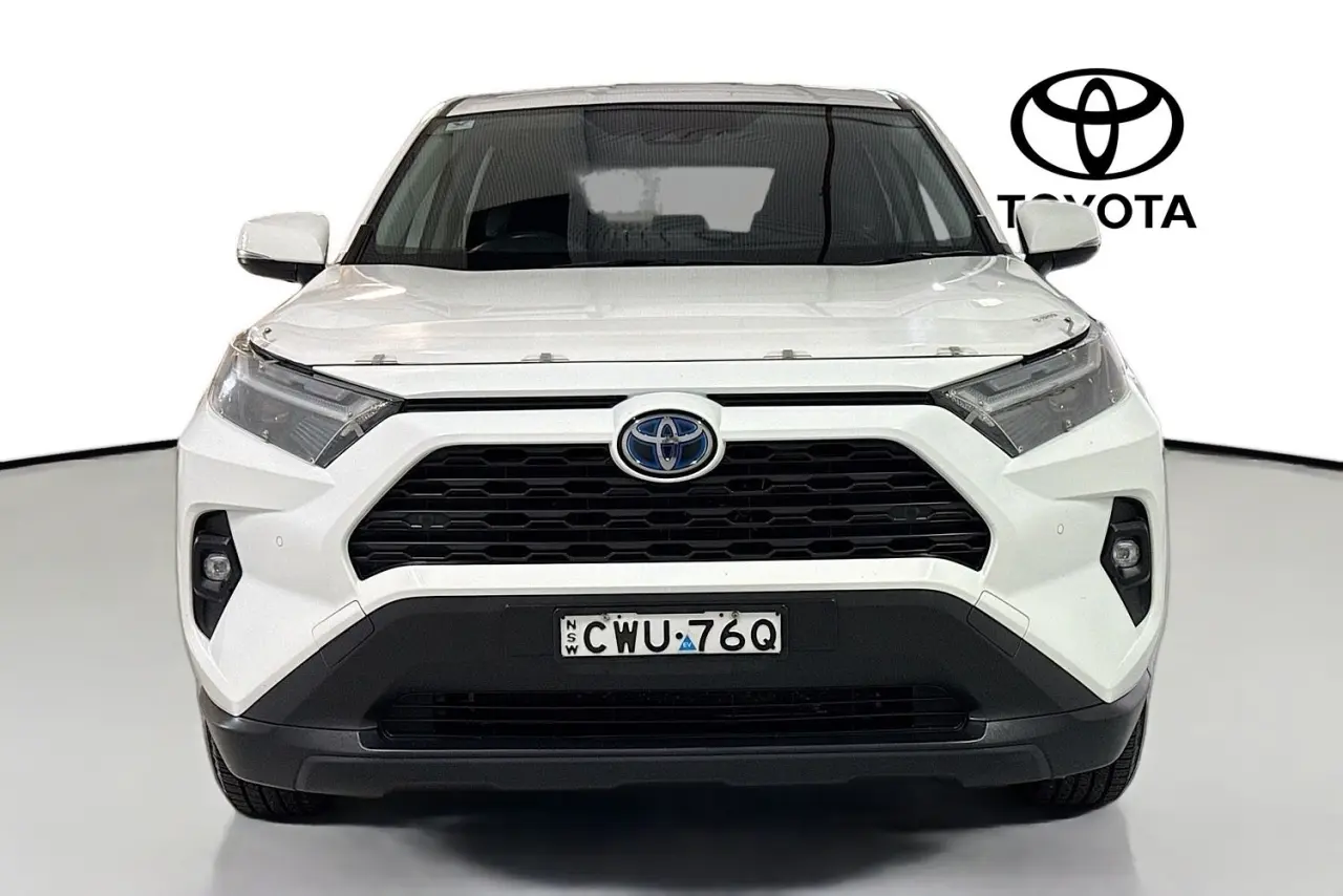 2022 Toyota RAV4 Gallery Image 2