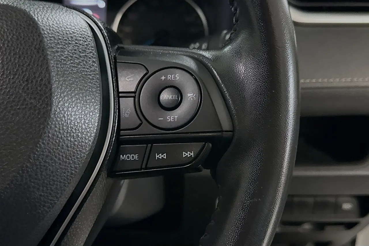 2022 Toyota RAV4 Gallery Image 20