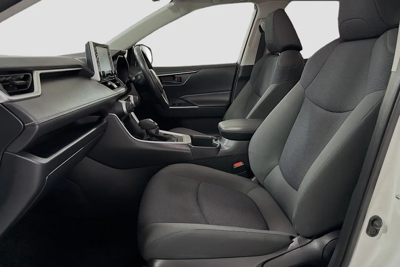 2022 Toyota RAV4 Gallery Image 25