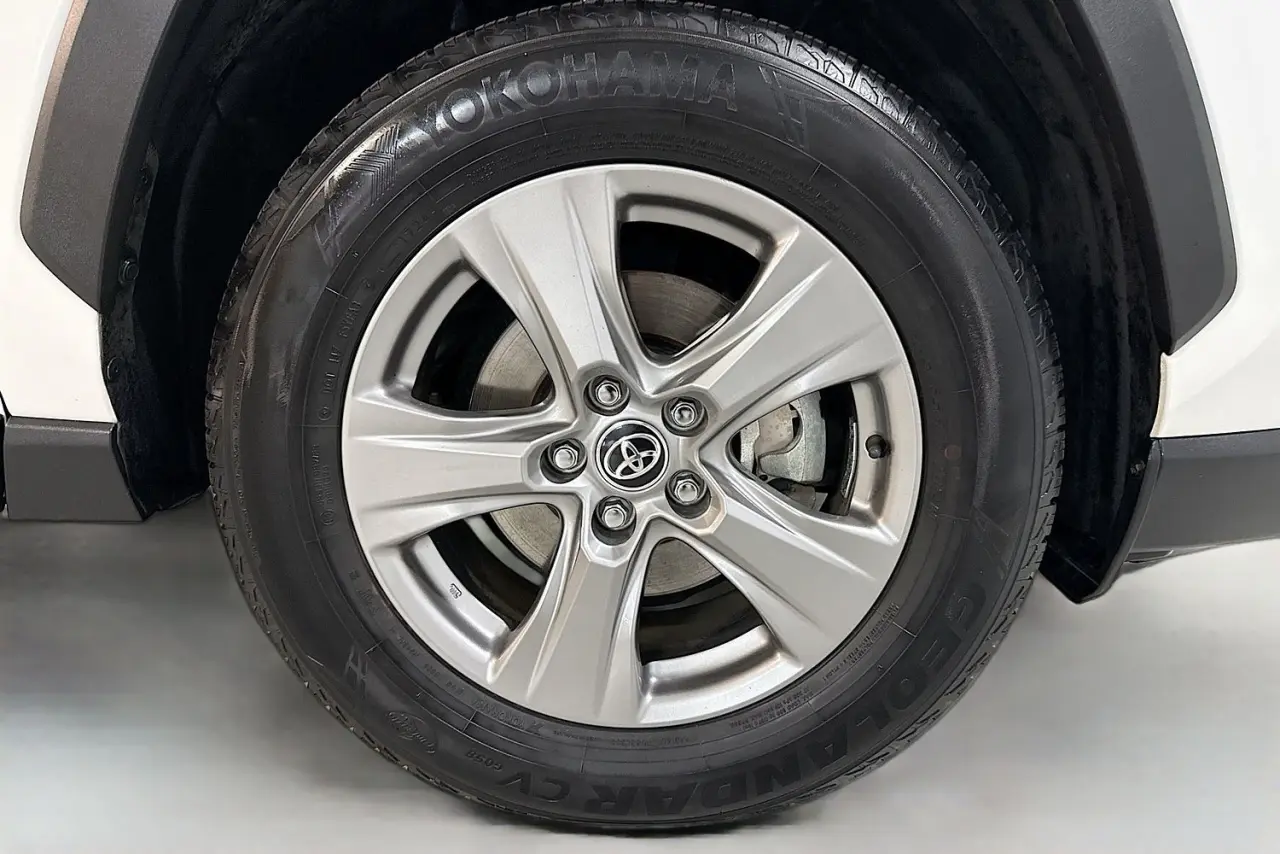 2022 Toyota RAV4 Gallery Image 28