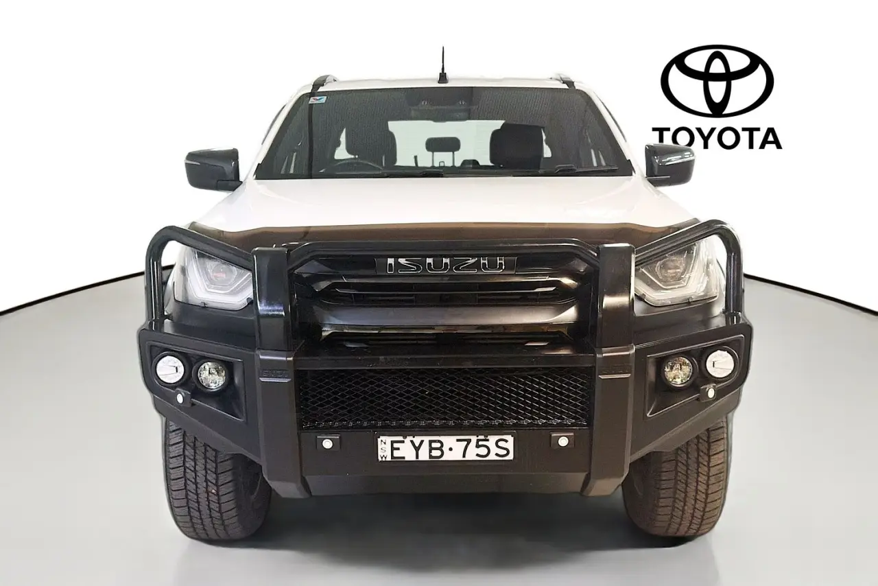 2023 Isuzu D-MAX Gallery Image 2