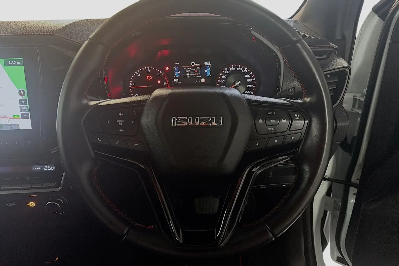 2023 Isuzu D-MAX Gallery Image 22