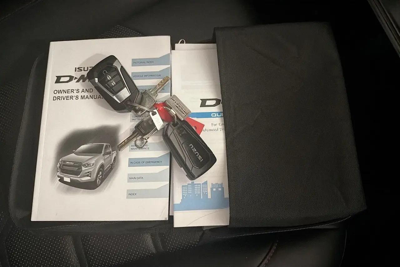 2023 Isuzu D-MAX Gallery Image 30