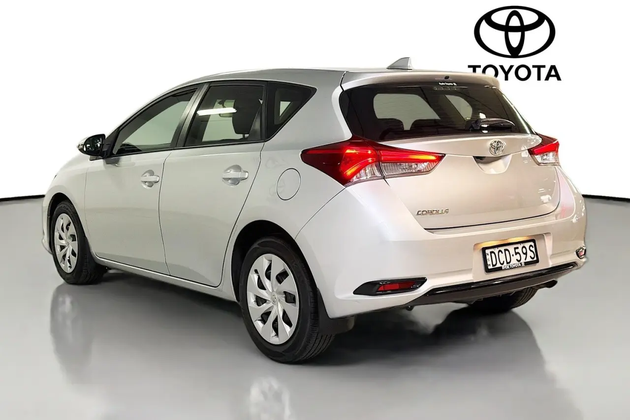 2015 Toyota Corolla Gallery Image 6