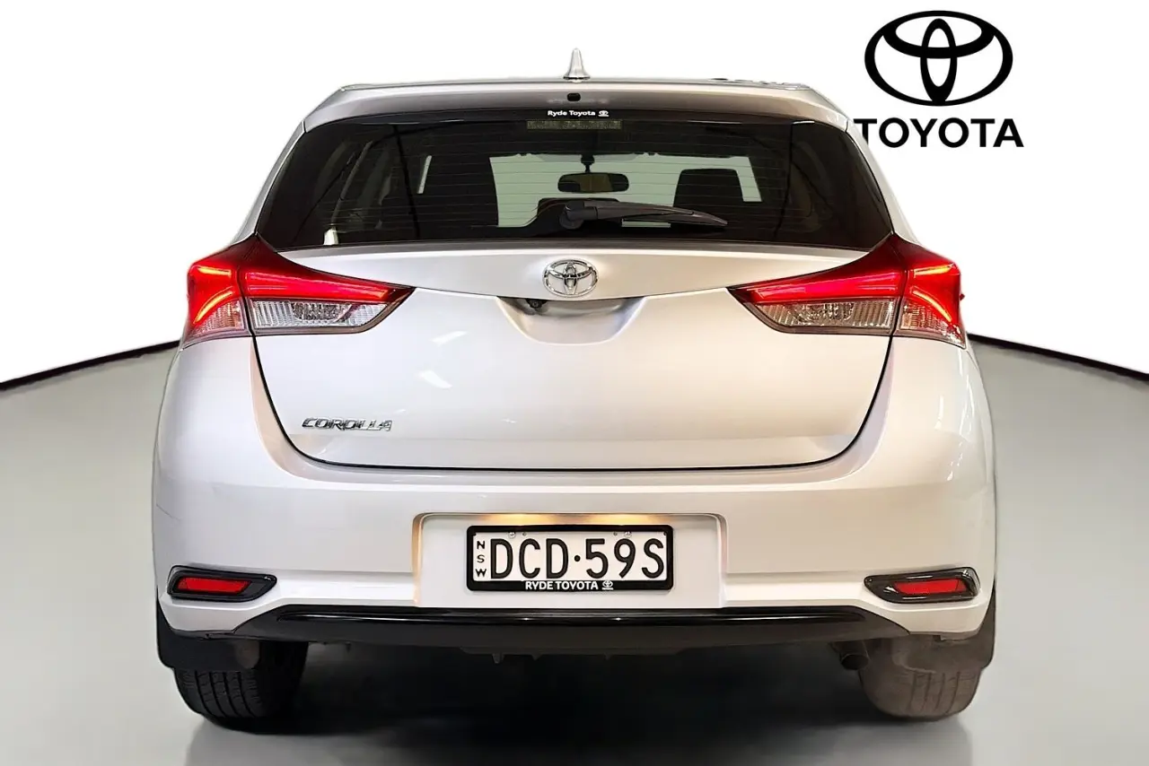 2015 Toyota Corolla Gallery Image 7