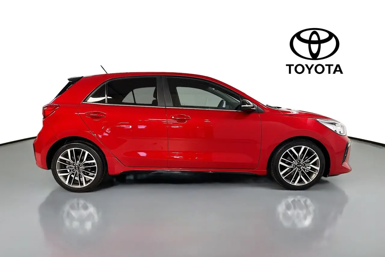 2021 Kia Rio Gallery Image 11