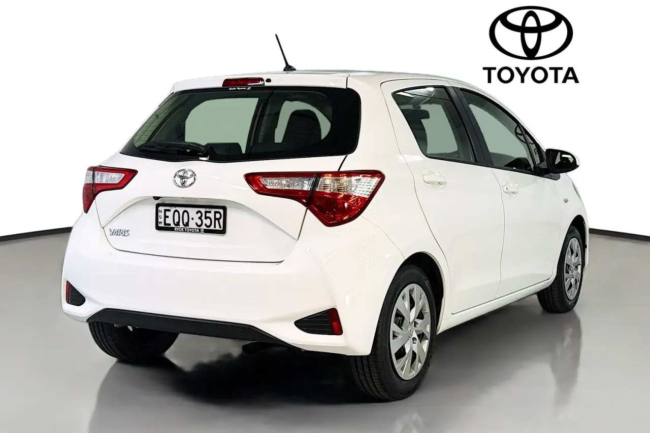 2019 Toyota Yaris Gallery Image 10