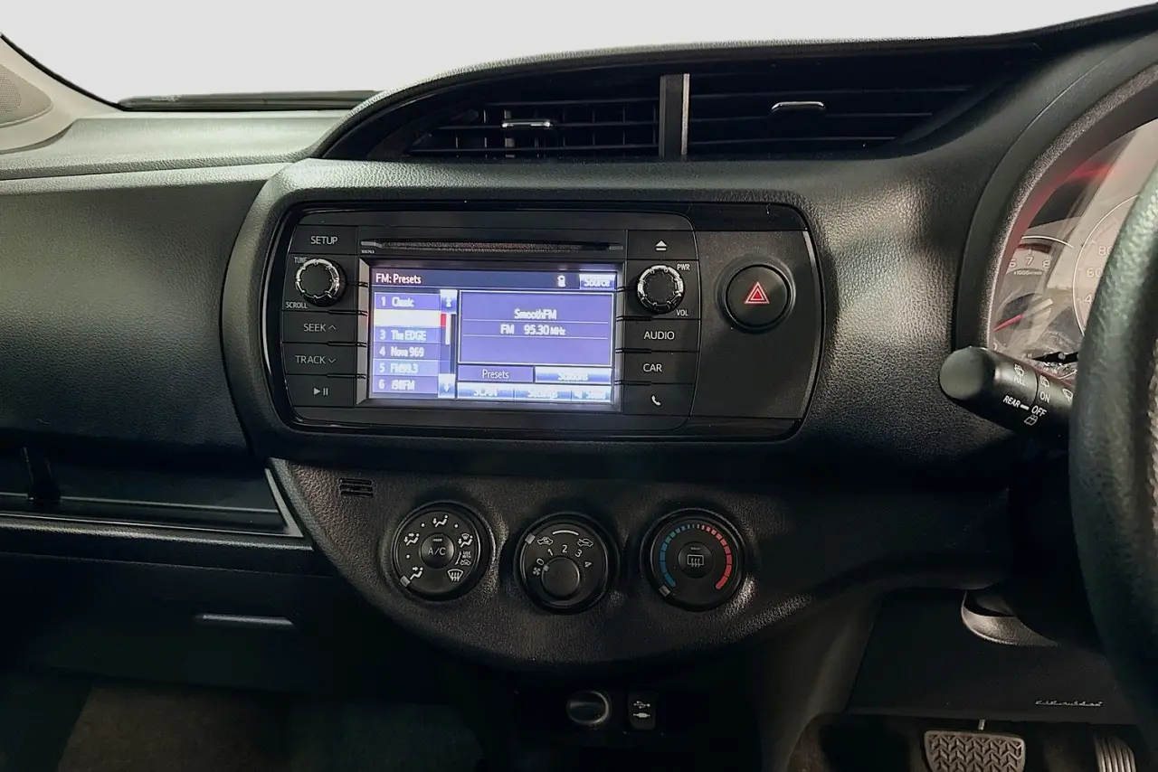 2019 Toyota Yaris Gallery Image 15