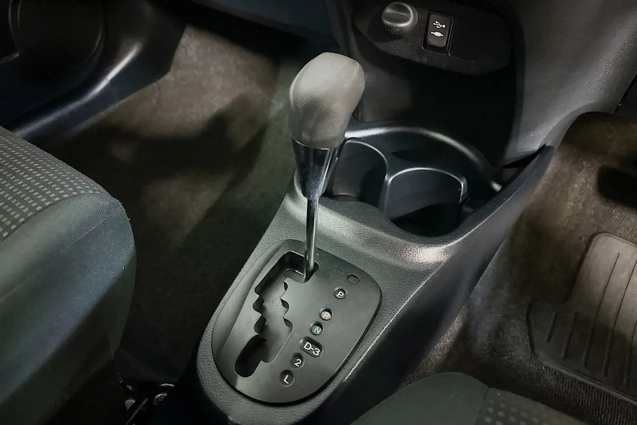 2019 Toyota Yaris Gallery Image 17