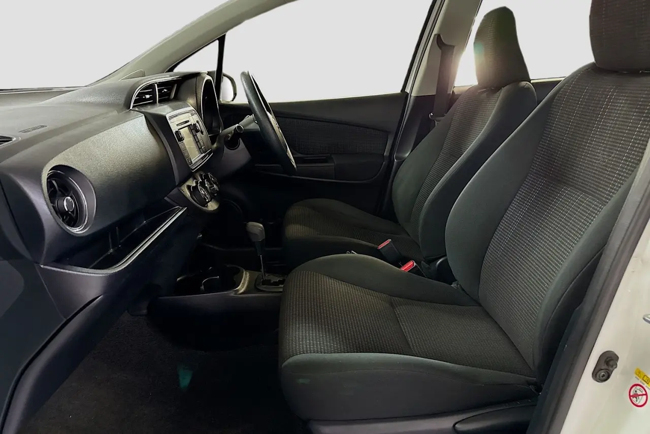 2019 Toyota Yaris Gallery Image 24