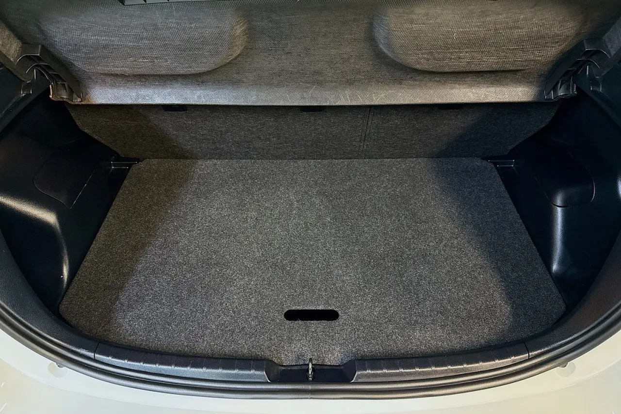 2019 Toyota Yaris Gallery Image 26