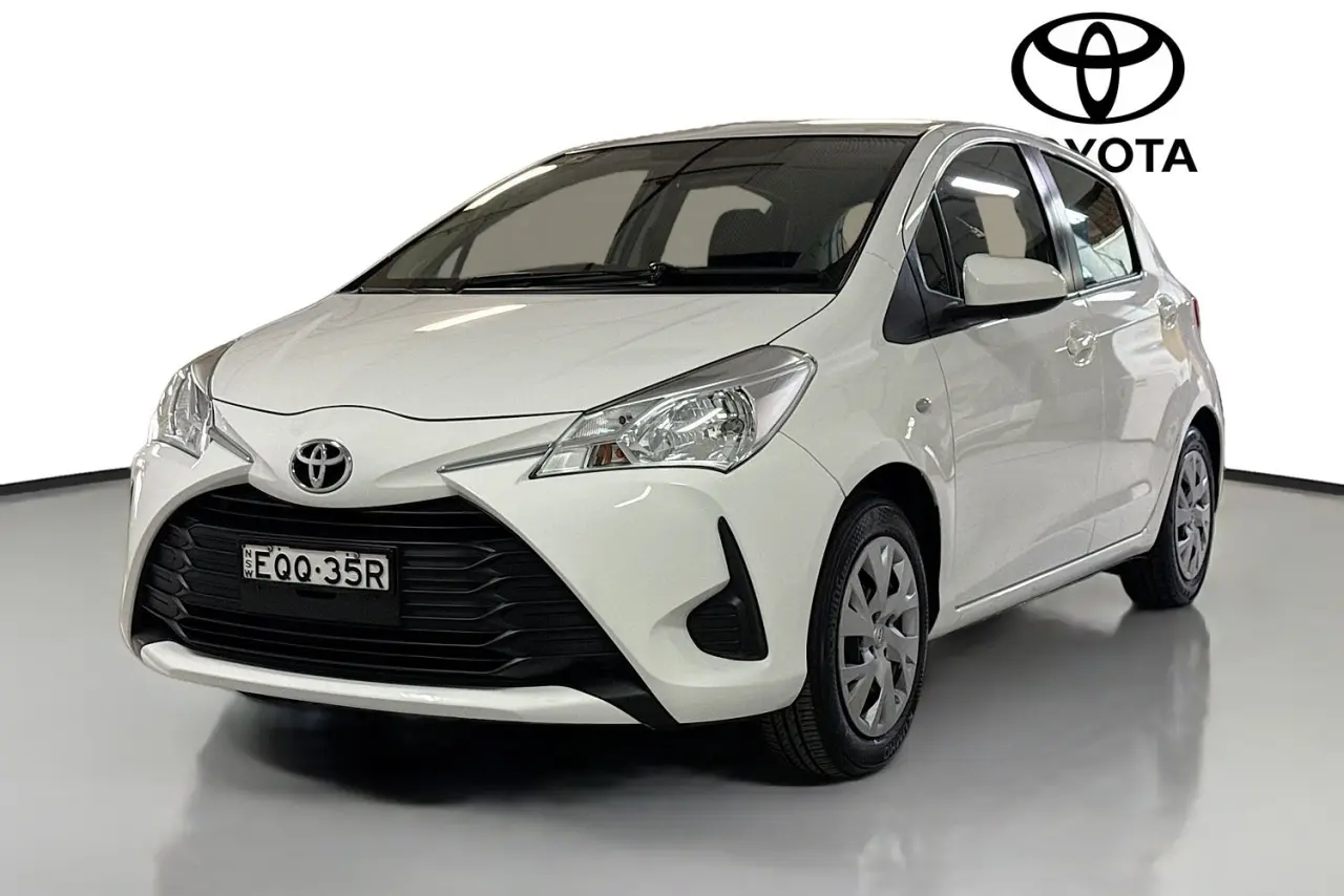 2019 Toyota Yaris Gallery Image 4