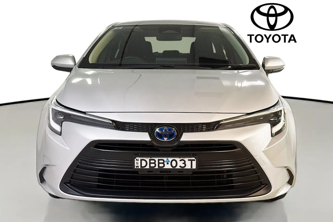 2024 Toyota Corolla Gallery Image 2