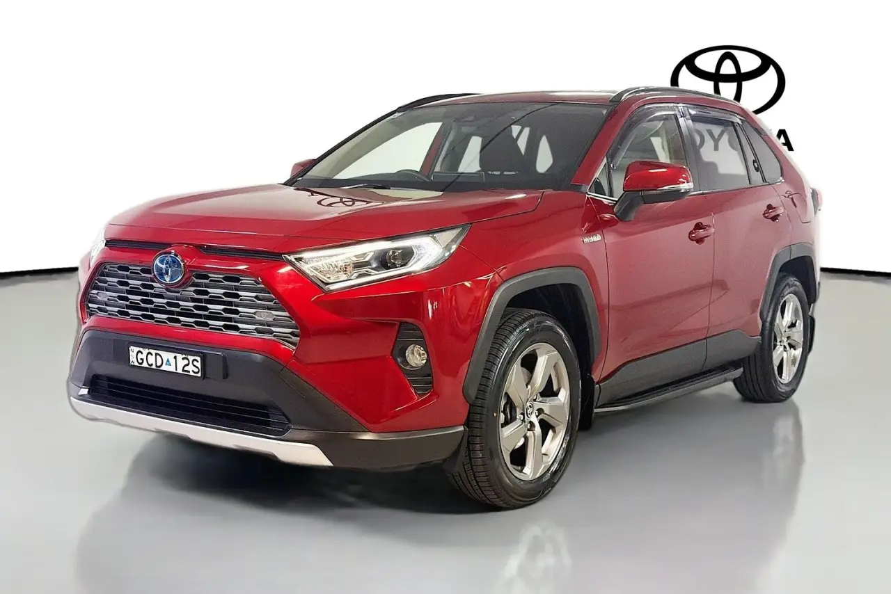 2019 Toyota RAV4 Gallery Image 4