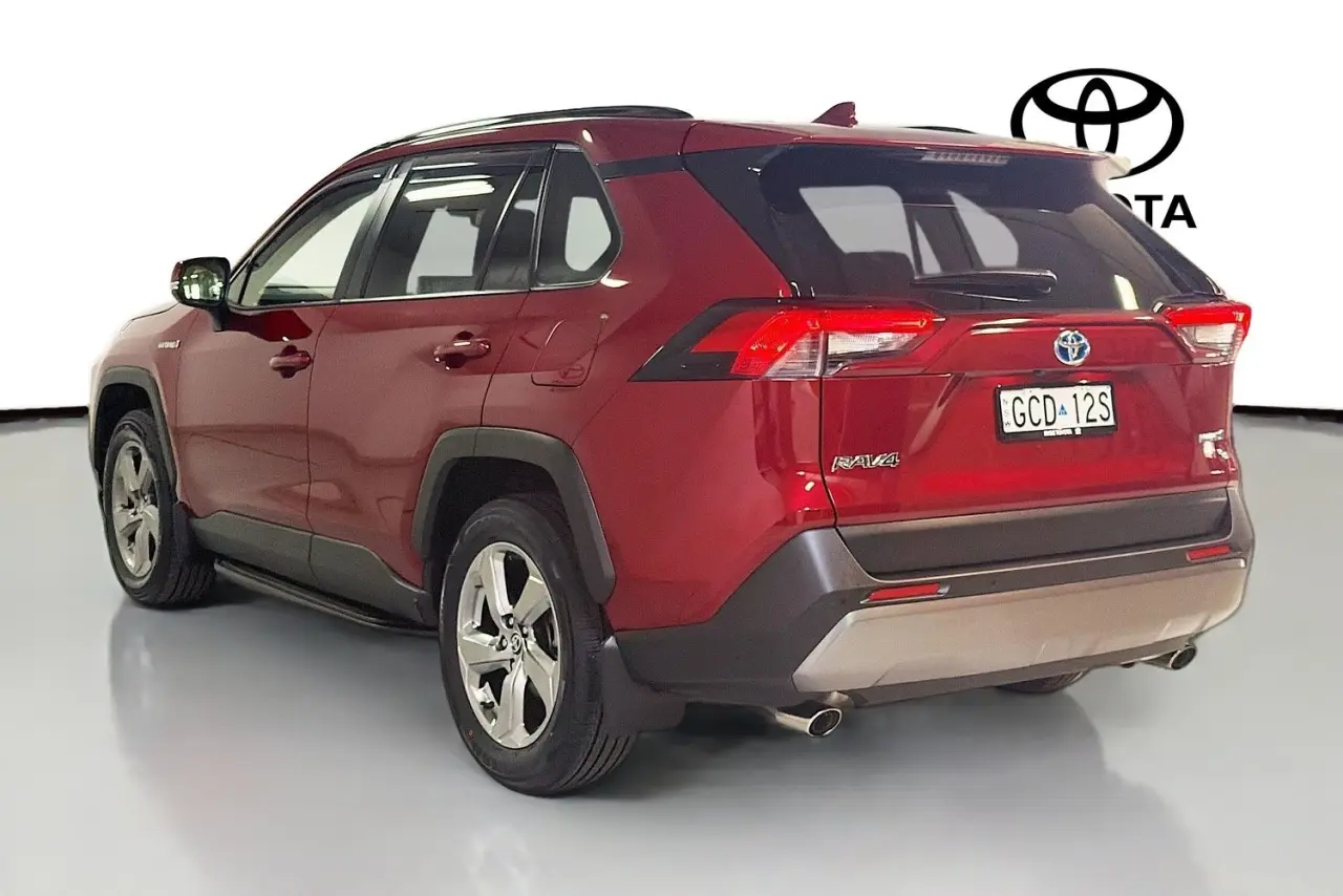 2019 Toyota RAV4 Gallery Image 6