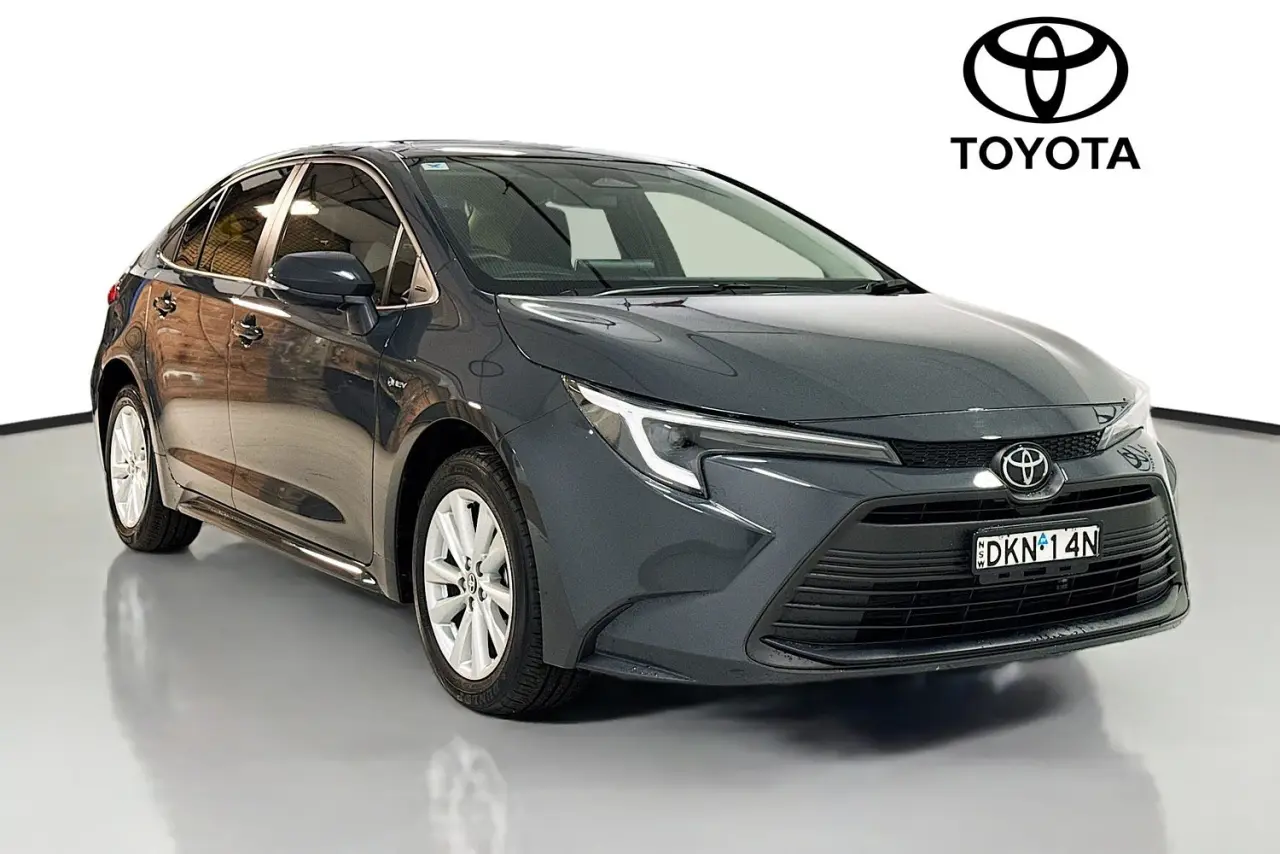 2025 Toyota Corolla Gallery Image 1