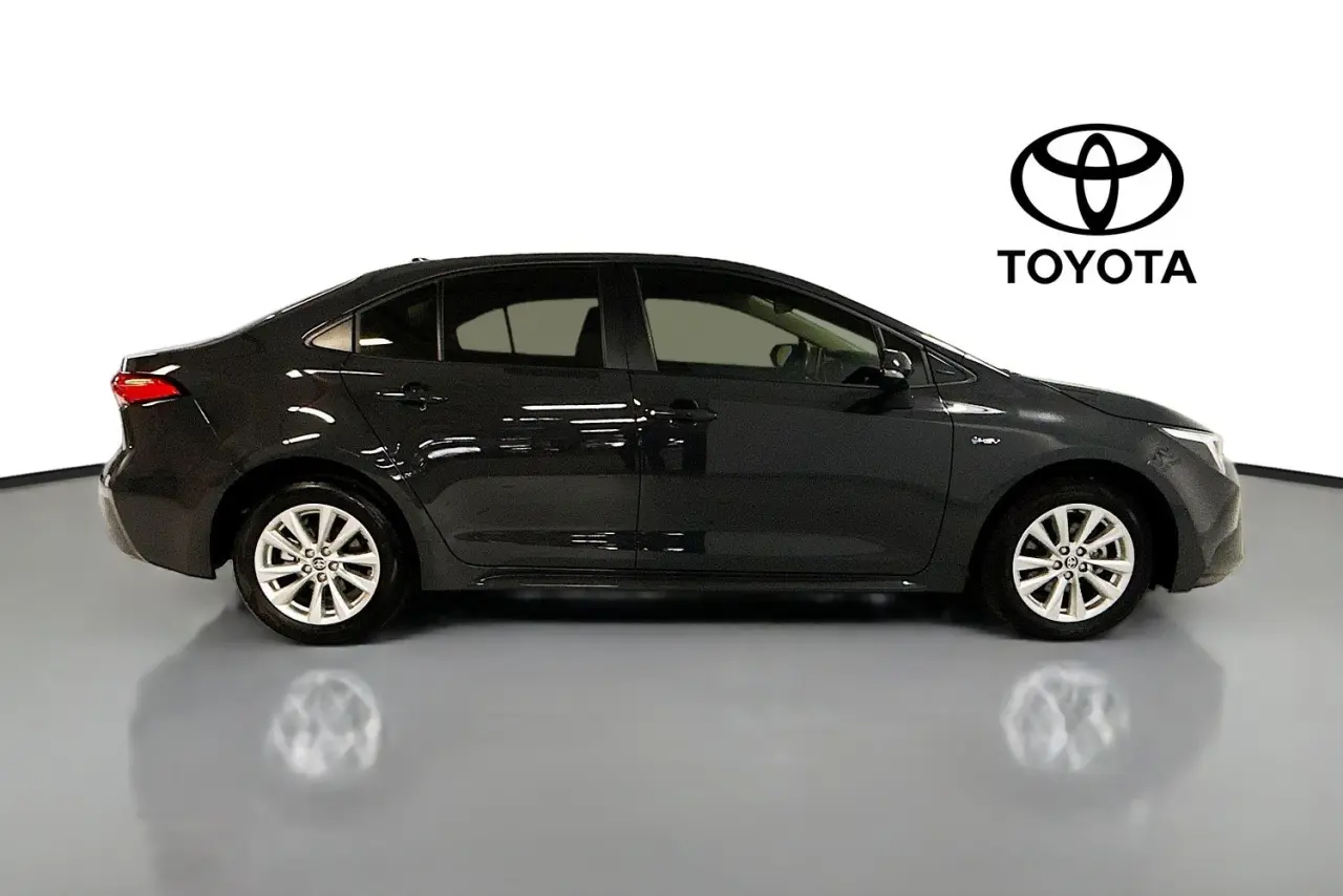 2025 Toyota Corolla Gallery Image 11