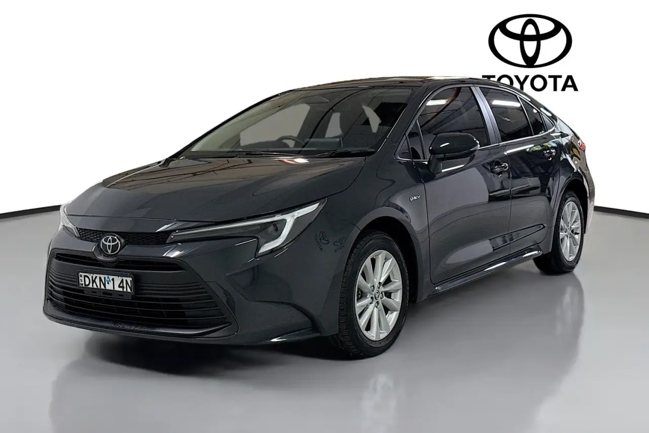 2025 Toyota Corolla Gallery Image 4