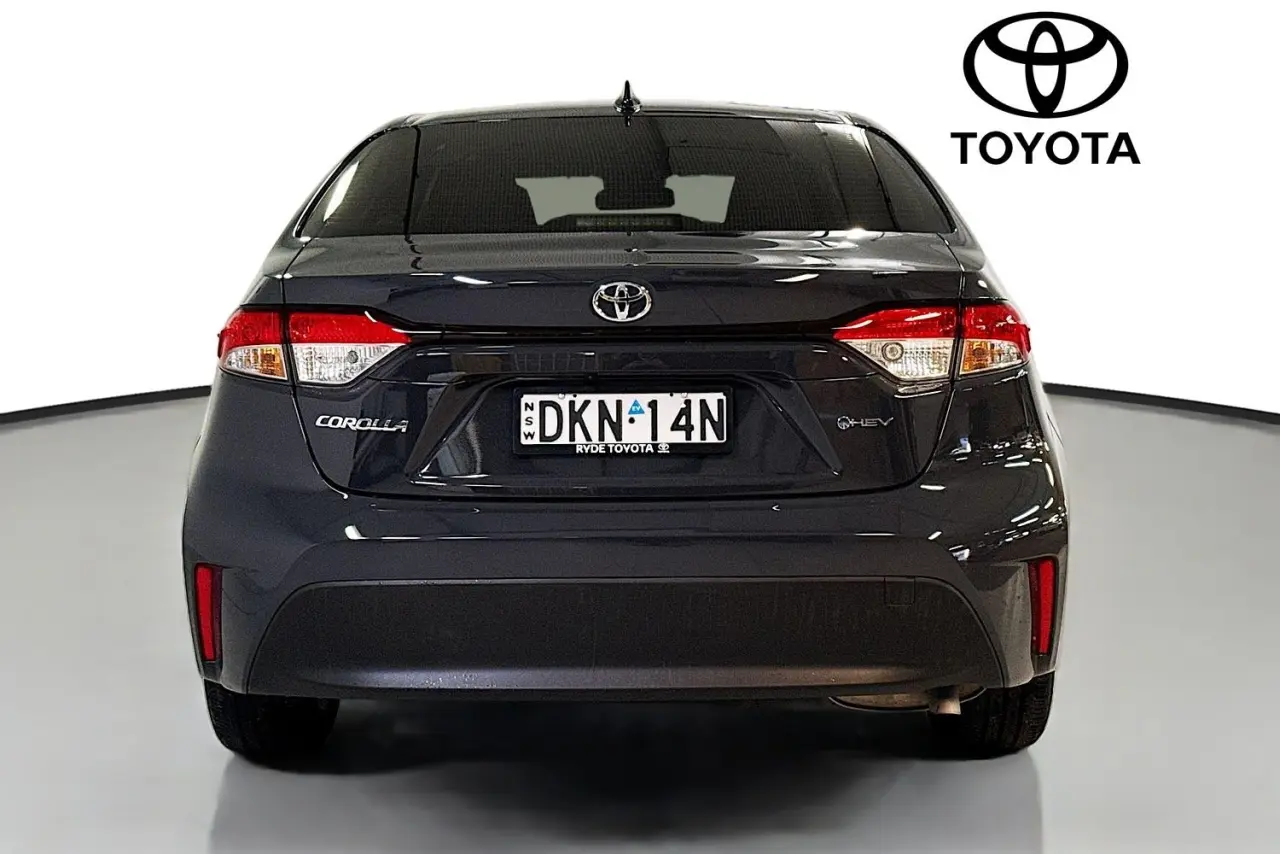 2025 Toyota Corolla Gallery Image 7