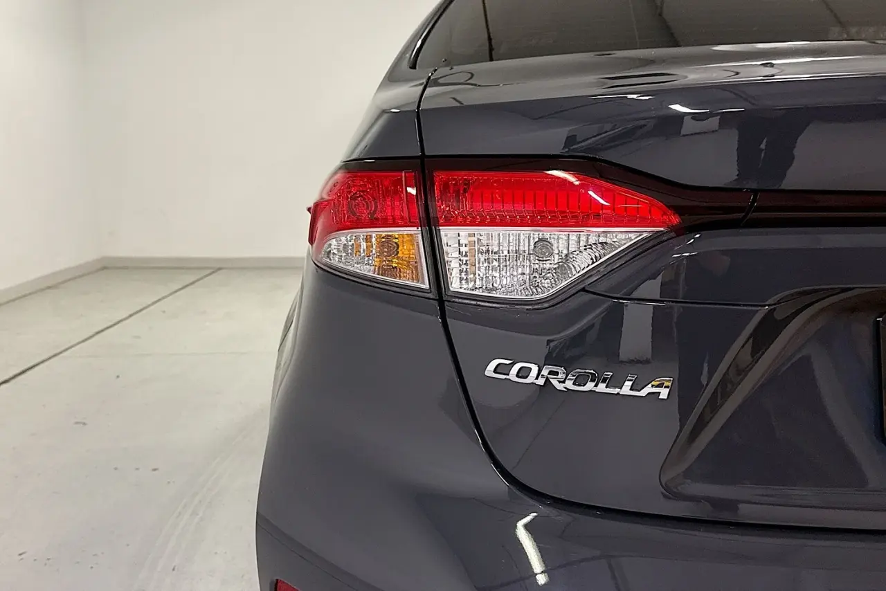 2025 Toyota Corolla Gallery Image 8
