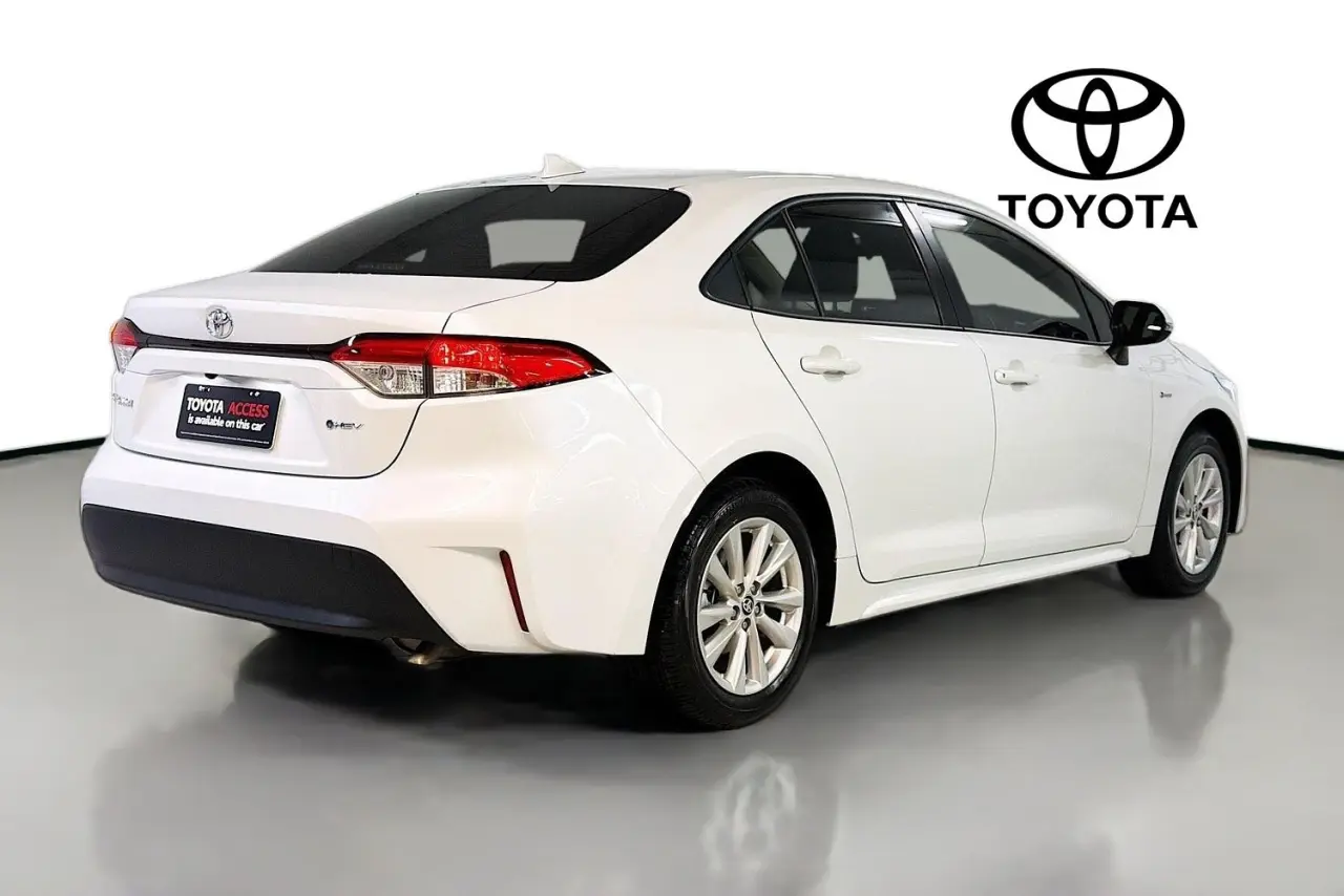 2025 Toyota Corolla Gallery Image 10