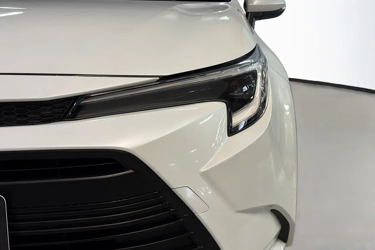 2025 Toyota Corolla Gallery Image 3