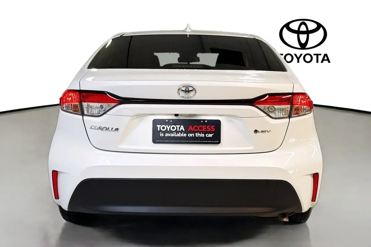 2025 Toyota Corolla Gallery Image 7